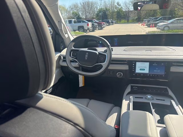 2026 Infinite Black Metallic Clearcoat Lincoln Navigator L Reserve 4X4 SUV