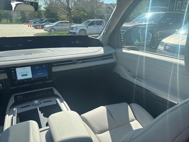 2026 Infinite Black Metallic Clearcoat Lincoln Navigator L Reserve 4X4 SUV