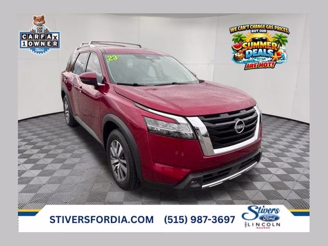2023 Nissan Pathfinder SL 4WD's photo