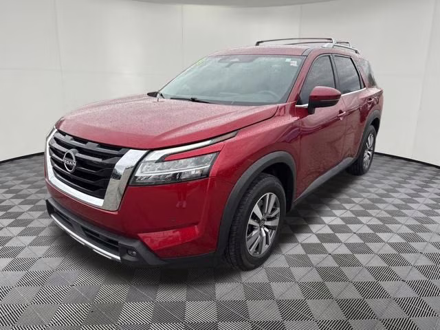 2023 Scarlet Ember Tintcoat Nissan Pathfinder SL 4X4 SUV