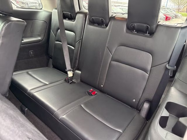 2023 Scarlet Ember Tintcoat Nissan Pathfinder SL 4X4 SUV