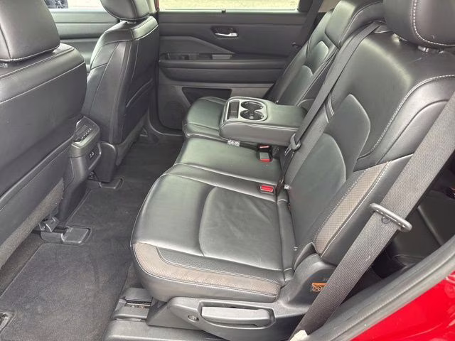 2023 Scarlet Ember Tintcoat Nissan Pathfinder SL 4X4 SUV