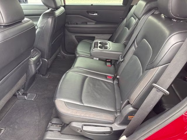 2023 Scarlet Ember Tintcoat Nissan Pathfinder SL 4X4 SUV