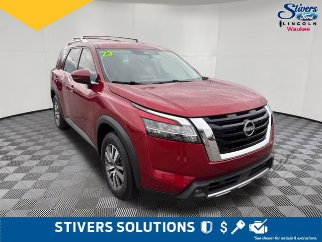 2023 Scarlet Ember Tintcoat Nissan Pathfinder SL 4X4 SUV