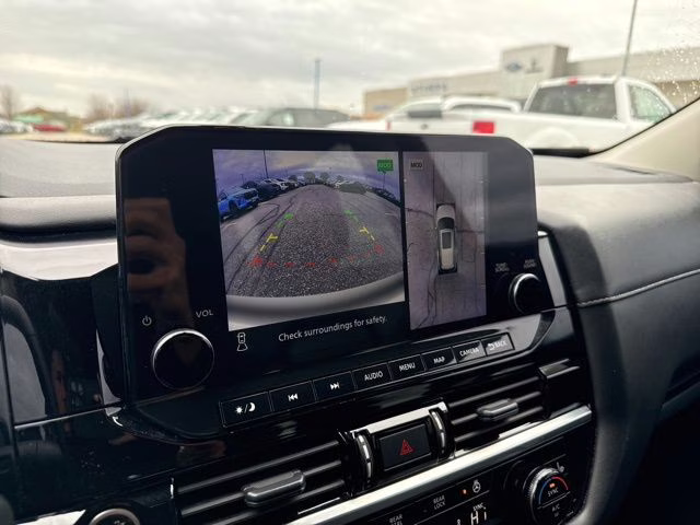 2023 Scarlet Ember Tintcoat Nissan Pathfinder SL 4X4 SUV