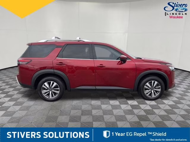 2023 Scarlet Ember Tintcoat Nissan Pathfinder SL 4X4 SUV