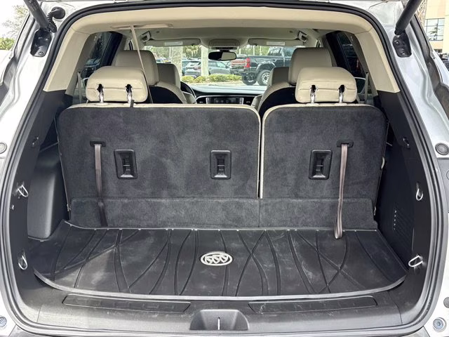 2019 Quicksilver Metallic Buick Enclave Essence FWD SUV