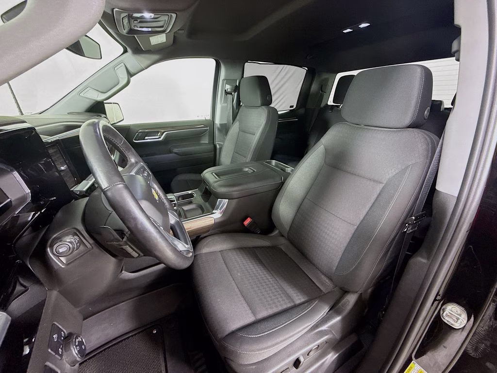 2022 Black Chevrolet Silverado 1500 LT 4X4 Truck