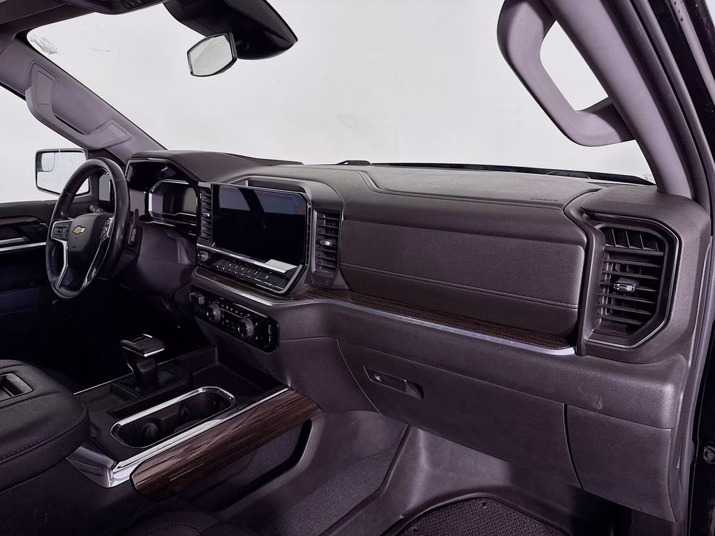 2022 Black Chevrolet Silverado 1500 LT 4X4 Truck