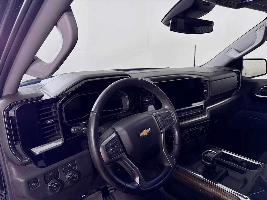 2022 Black Chevrolet Silverado 1500 LT 4X4 Truck