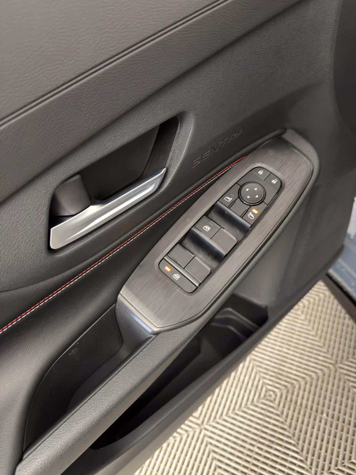 2026 Atlantic Gray Metallic/Super Black Nissan Sentra SR FWD Sedan