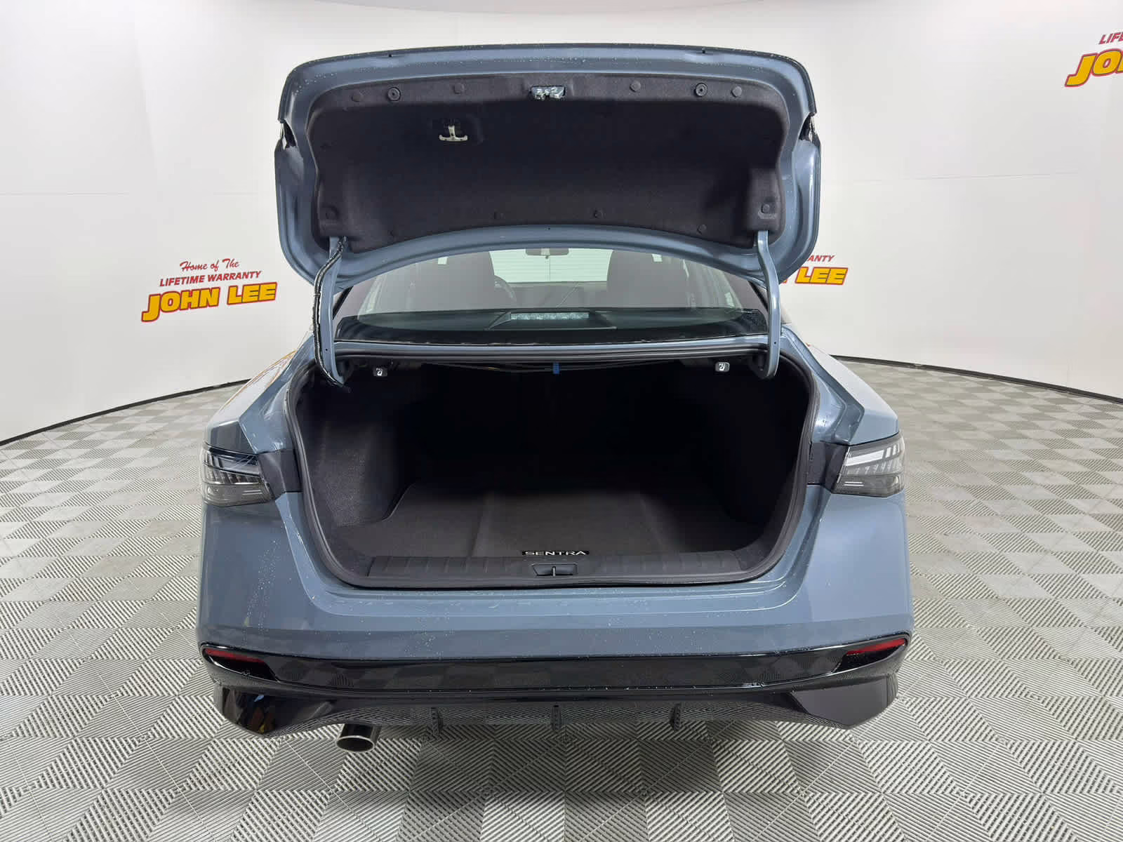 2026 Atlantic Gray Metallic/Super Black Nissan Sentra SR FWD Sedan