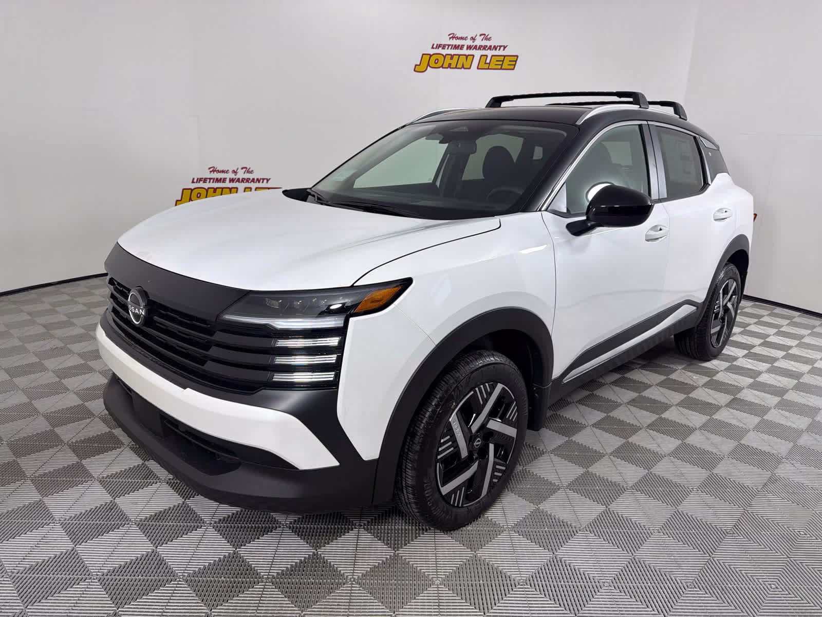 2026 Aspen White Tricoat/Super Black Nissan Kicks SV FWD SUV
