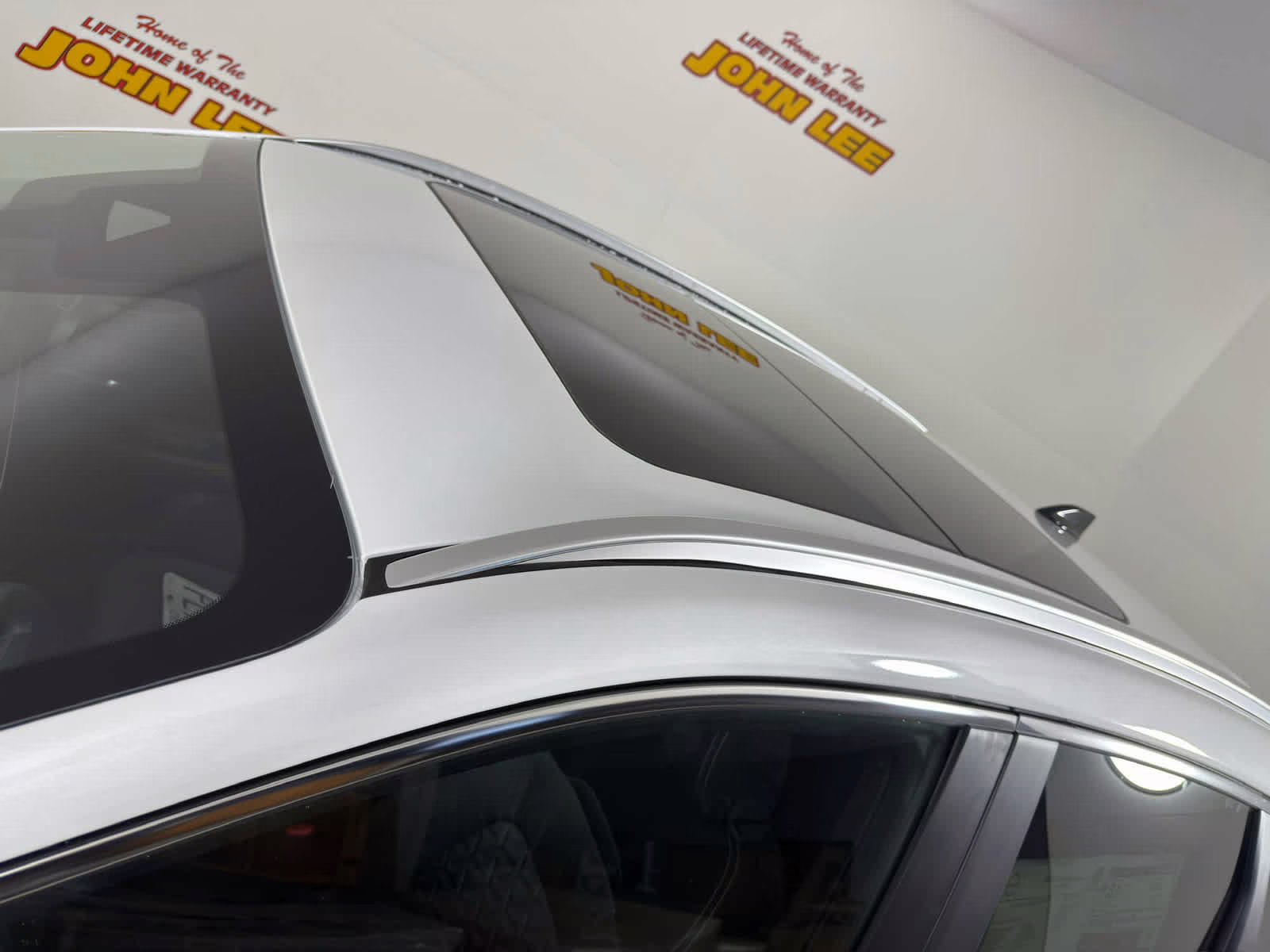 2026 Aspen White Tricoat/Super Black Nissan Kicks SV FWD SUV