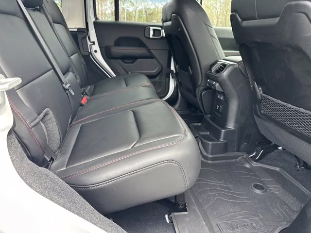 2024 White Jeep Wrangler Rubicon 4X4 Convertible