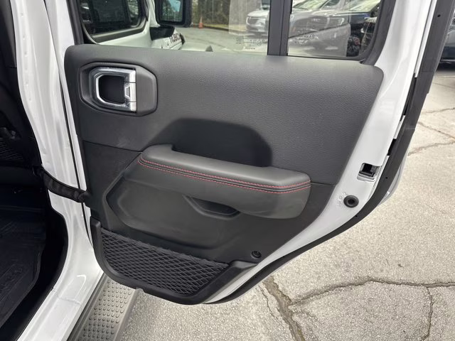 2024 White Jeep Wrangler Rubicon 4X4 Convertible