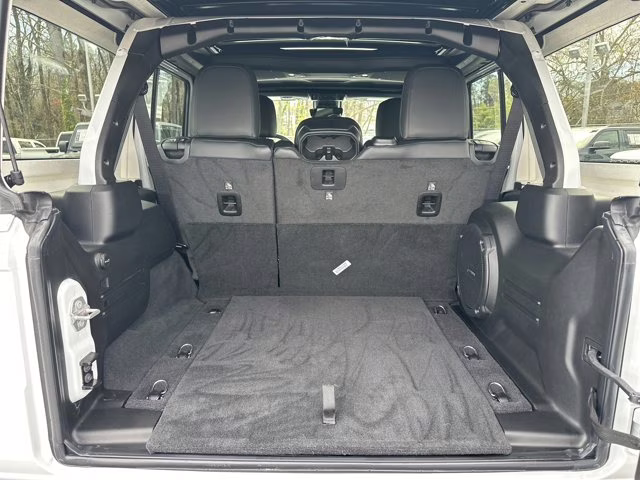 2024 White Jeep Wrangler Rubicon 4X4 Convertible