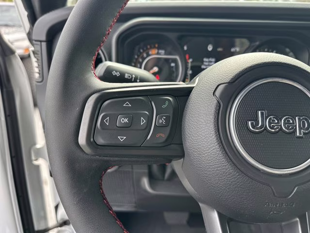 2024 White Jeep Wrangler Rubicon 4X4 Convertible