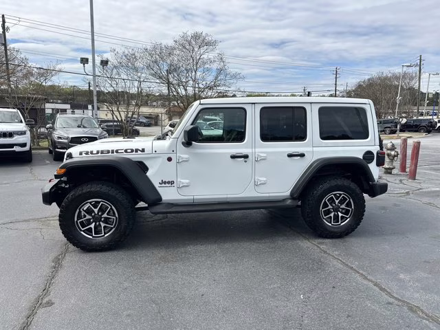 2024 White Jeep Wrangler Rubicon 4X4 Convertible