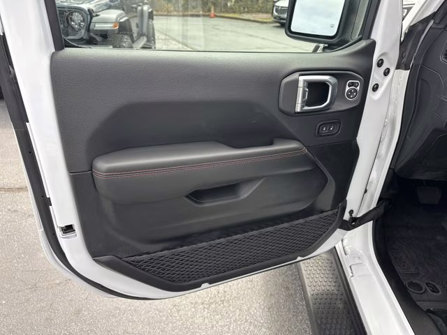 2024 White Jeep Wrangler Rubicon 4X4 Convertible