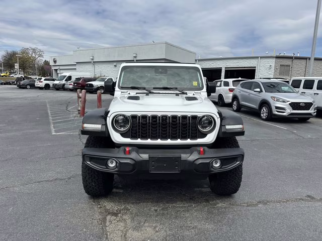 2024 White Jeep Wrangler Rubicon 4X4 Convertible