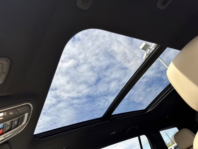 2025 Diamond Black Crystal Pearlcoat Jeep Grand Cherokee L Limited 4X4 SUV