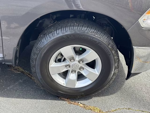 2022 Granite Crystal Metallic Clearcoat Ram 1500 Classic SLT RWD Truck