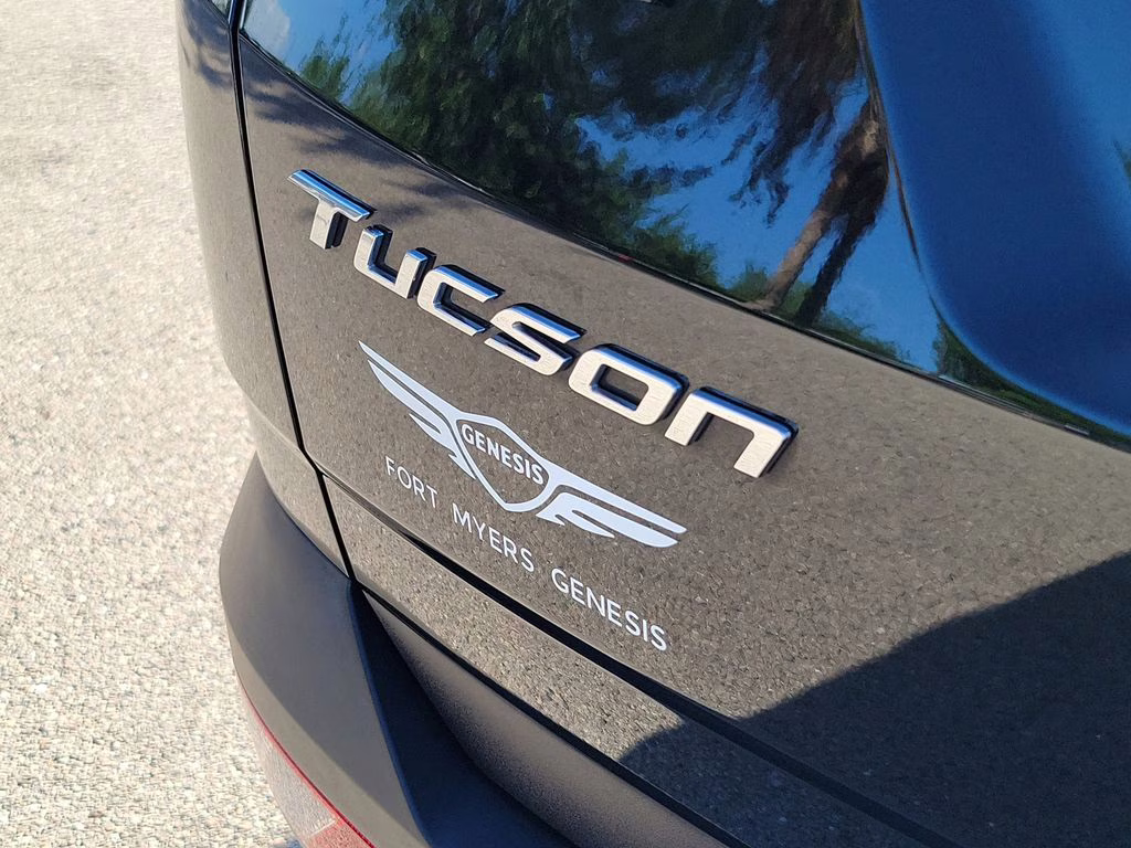 2023 Phantom Black Hyundai Tucson SEL AWD SUV