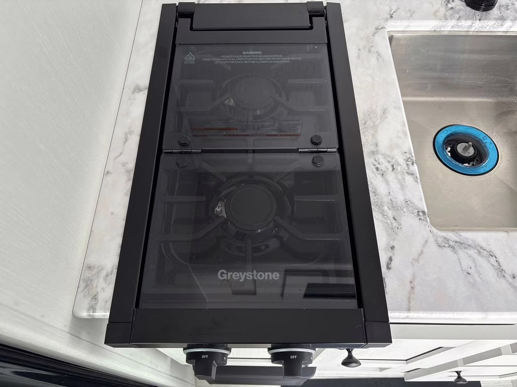 2026 White Coachmen REMOTE 12.1R Trailer