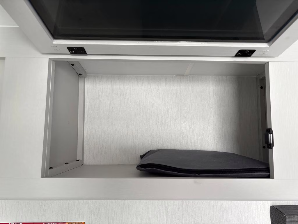 2026 White Coachmen REMOTE 12.1R Trailer