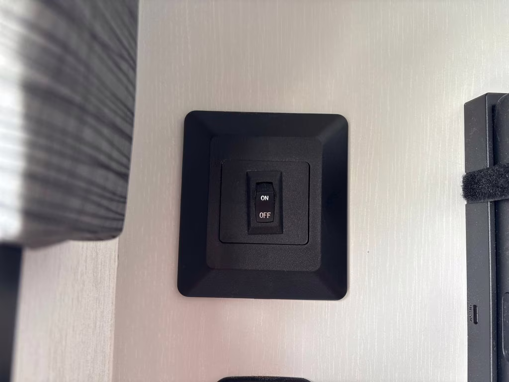 2026 White Coachmen REMOTE 12.1R Trailer