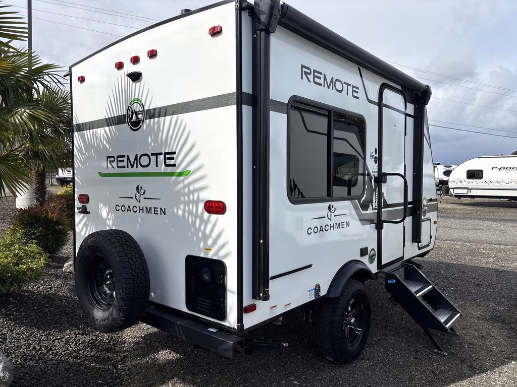 2026 White Coachmen REMOTE 12.1R Trailer