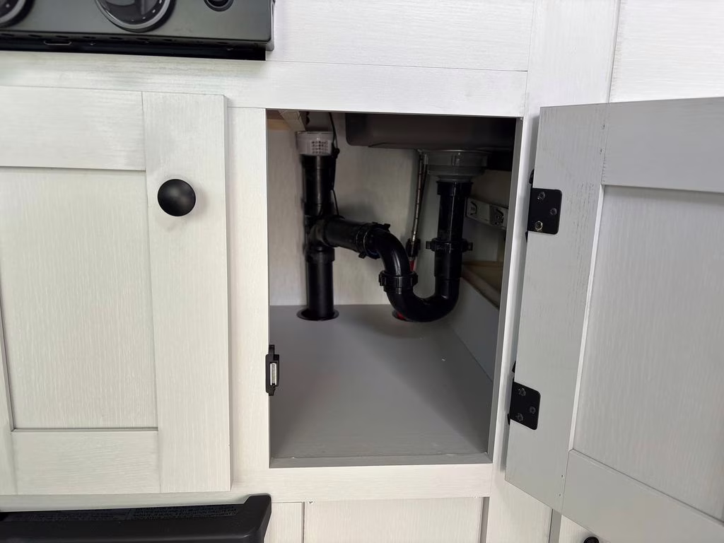 2026 White Coachmen REMOTE 12.1R Trailer