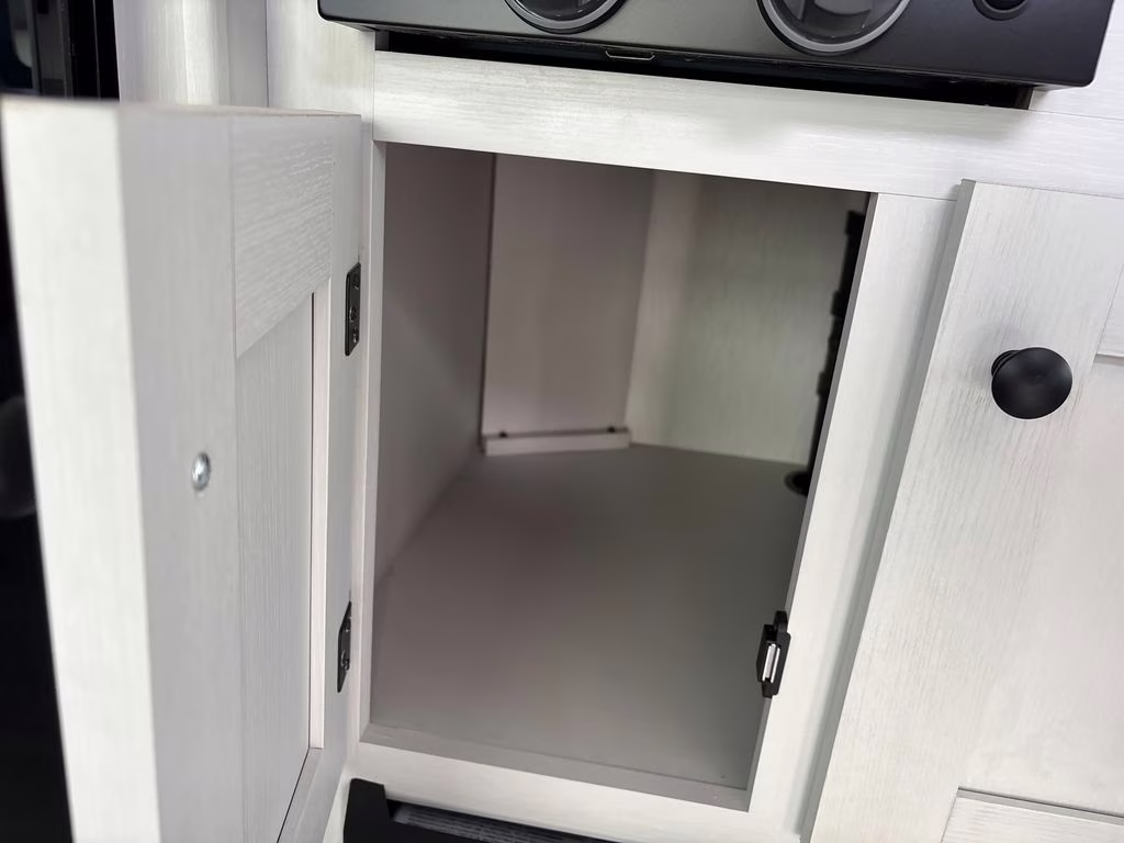 2026 White Coachmen REMOTE 12.1R Trailer