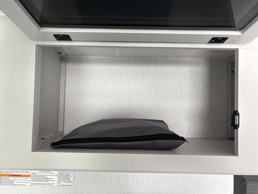 2026 White Coachmen REMOTE 12.1R Trailer