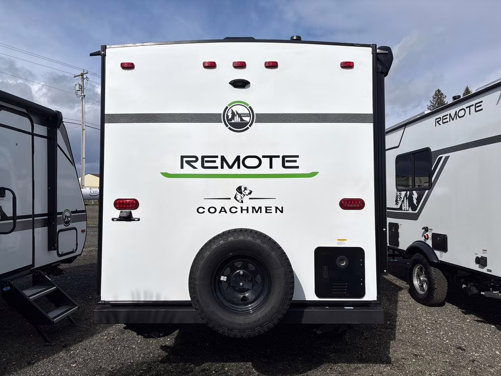 2026 White Coachmen REMOTE 12.1R Trailer
