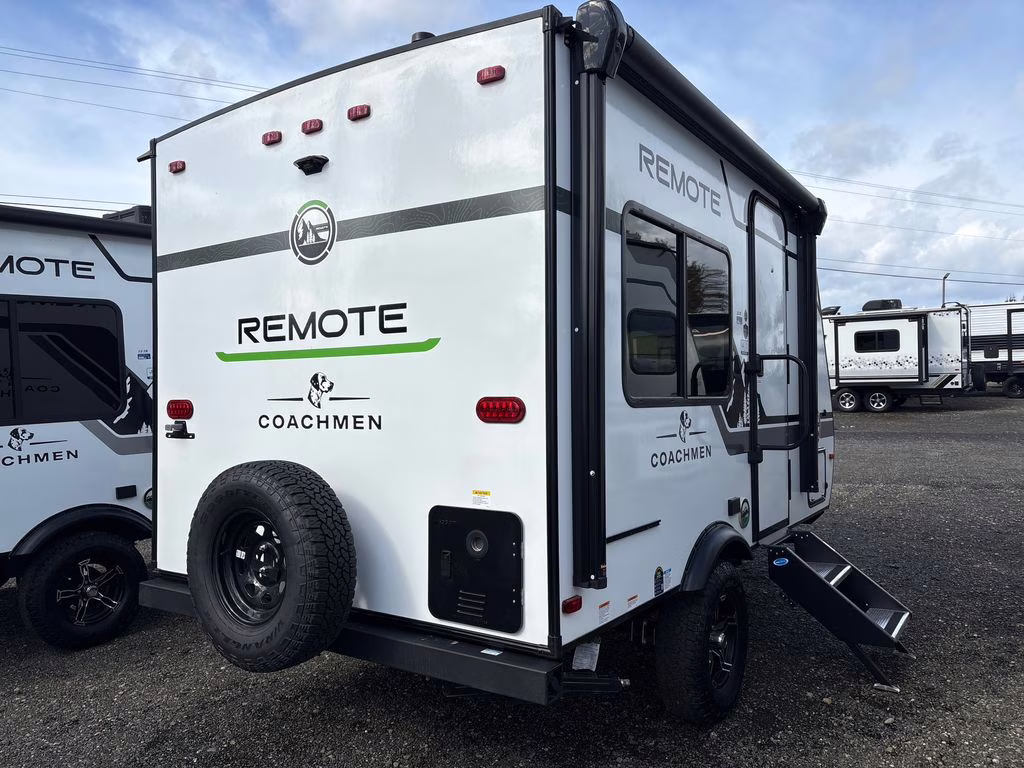 2026 White Coachmen REMOTE 12.1R Trailer