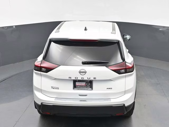 2026 Everest White Pearl Tricoat Nissan Rogue SV AWD SUV