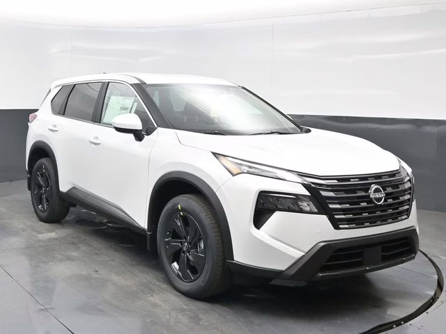 2026 Everest White Pearl Tricoat Nissan Rogue SV AWD SUV