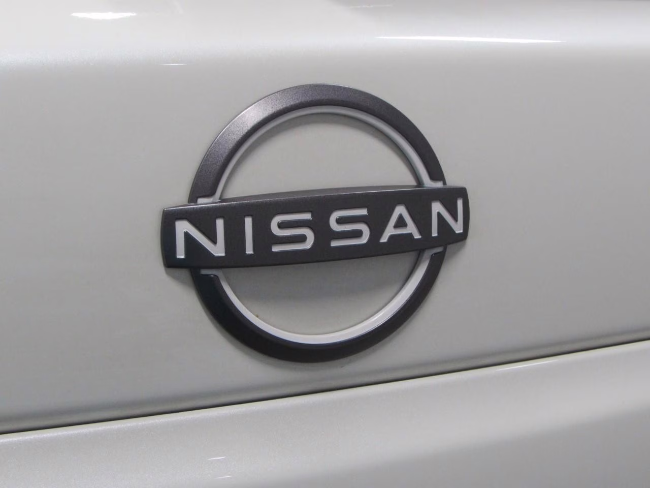 2024 Pearl White Tricoat Nissan Murano SL AWD SUV