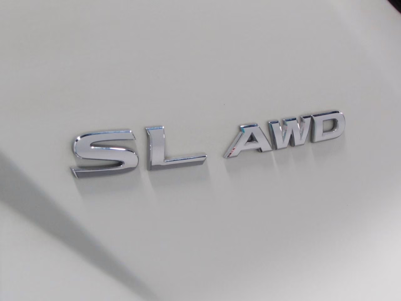 2024 Pearl White Tricoat Nissan Murano SL AWD SUV
