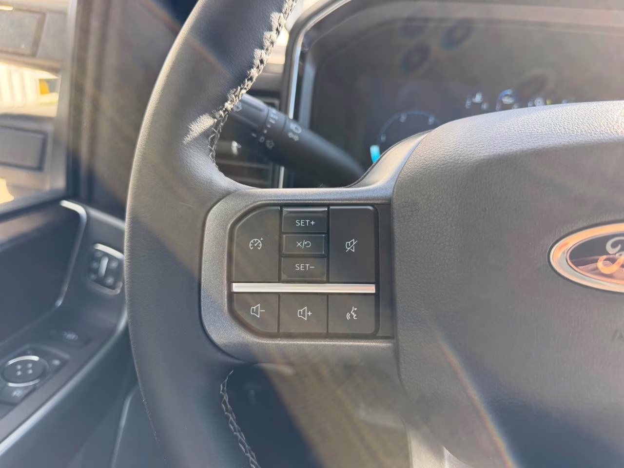 2026 Agate Black Metallic Ford Super Duty F-250 SRW Lariat 4X4 Truck