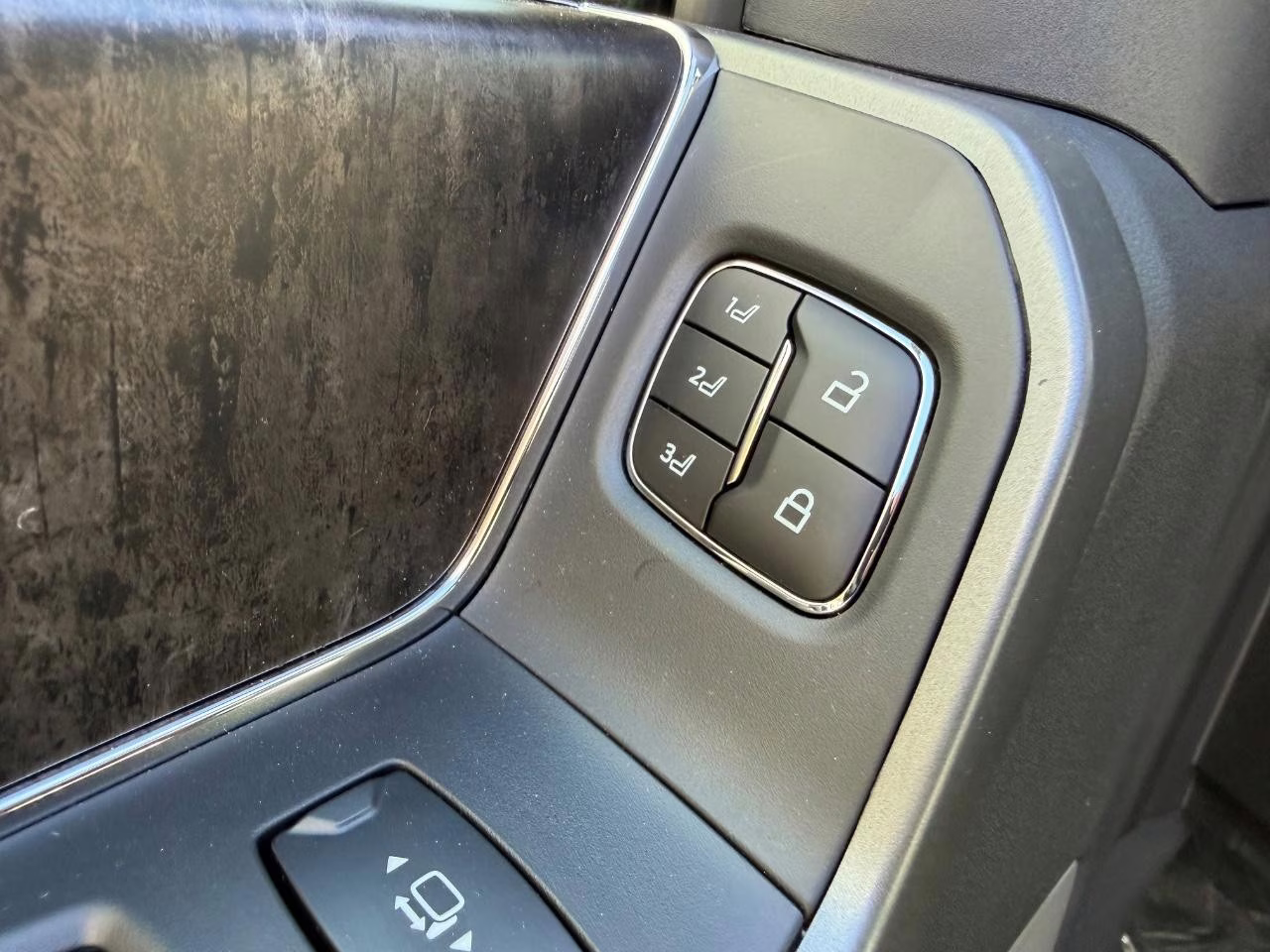 2026 Agate Black Metallic Ford Super Duty F-250 SRW Lariat 4X4 Truck