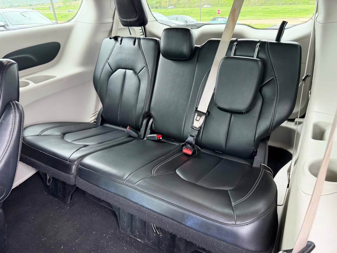 2024 Fathom Blue Pearlcoat Chrysler Pacifica Touring L FWD Van