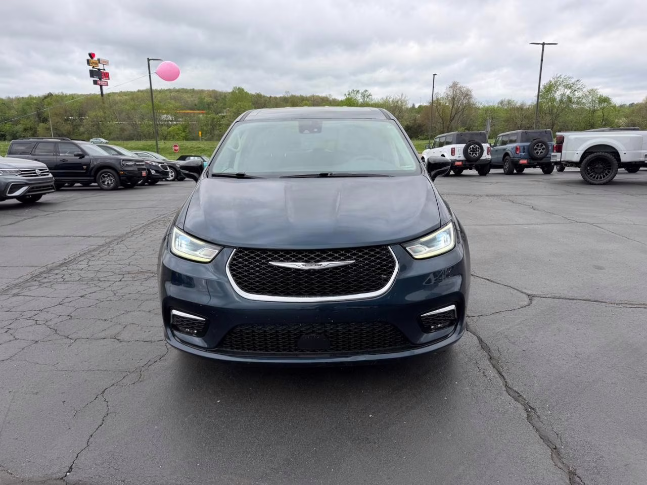 2024 Fathom Blue Pearlcoat Chrysler Pacifica Touring L FWD Van