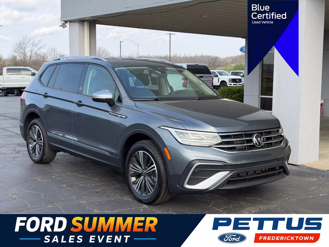 2024 Platinum Gray Metallic Volkswagen Tiguan 2.0T Wolfsburg Edition FWD SUV