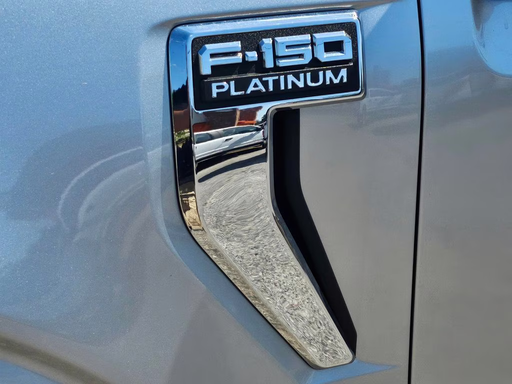 2022 Silver Metallic Ford F-150 Platinum 4X4 Truck