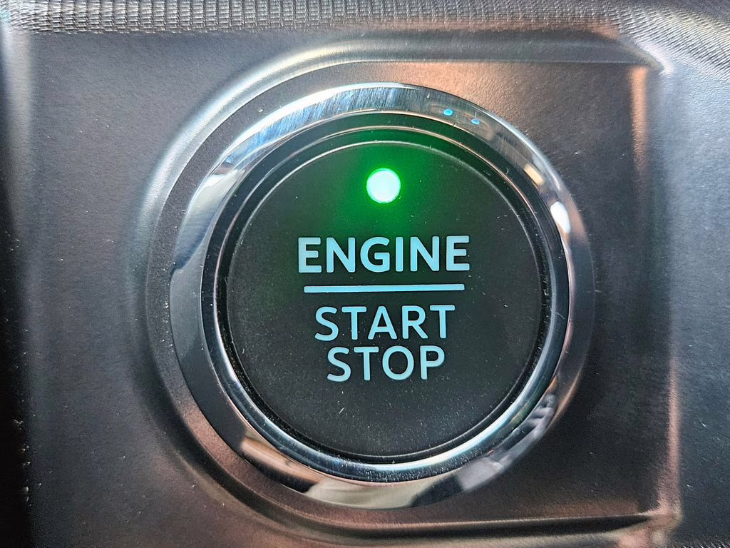 2022 Silver Metallic Ford F-150 Platinum 4X4 Truck