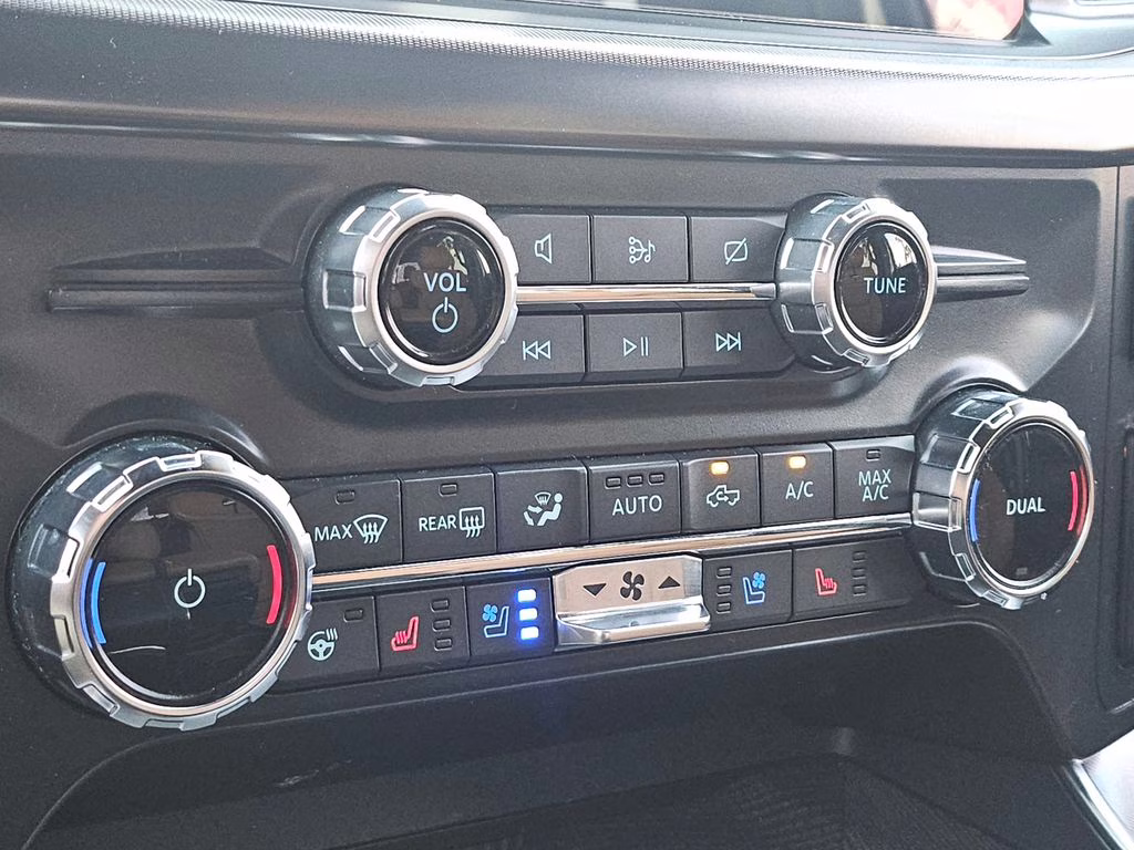 2022 Silver Metallic Ford F-150 Platinum 4X4 Truck