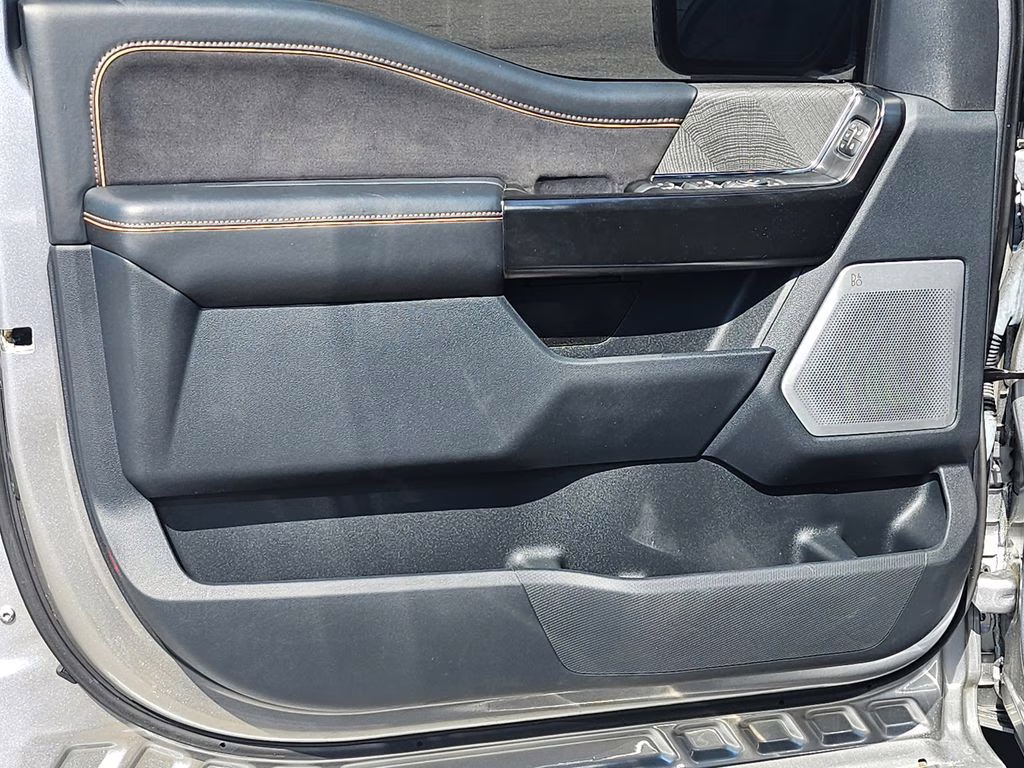 2022 Silver Metallic Ford F-150 Platinum 4X4 Truck